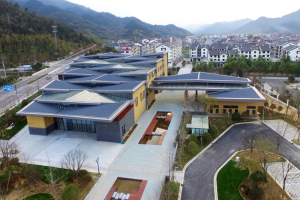 古堰畫鄉游客接待中心建設項目喜獲2019年度浙江省錢江杯獎（優質工程）建設工程